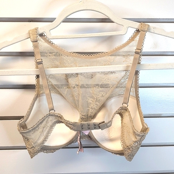 Victoria's Secret Beige Nude Dream Angels Lace High-Neck Lined Demi Bra 32D EUC - Picture 3 of 7